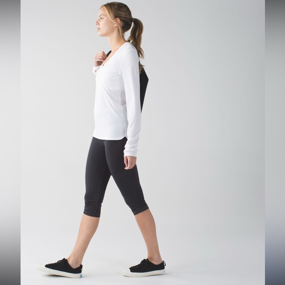 Lululemon - In The Flow Crop II - Picture 3 of 9